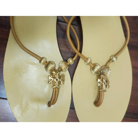 Tory Burch Women Leather Thong Sandals Gold Logo Beads Tan Flat Flip Flop Sze10M - Picture 4 of 8